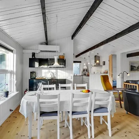 Pet Friendly In With House A Panoramic View *